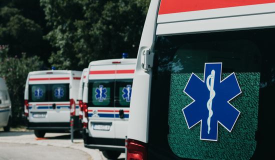 怀宁救护车转运病人过路高速收费吗？